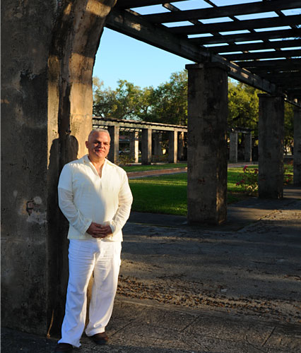 hector l espinosa Psychic medium and spiritual healer -about